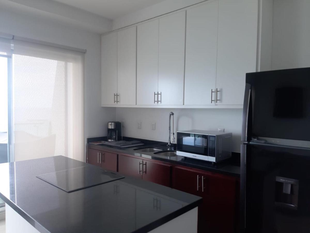 Hermoso Y Moderno Departamento Frente Al Malecon Con Preciosa Vista Al Mar Mazatlán Esterno foto
